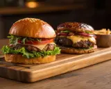 Czym się różni hamburger od cheeseburgera? Zaskakujące różnice!