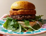 Jak podgrzać hamburgera w piekarniku, aby nie stracił smaku i soczystości