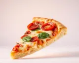 Ile kalorii ma pizza 40 cm? Zaskakujące różnice w kaloryczności