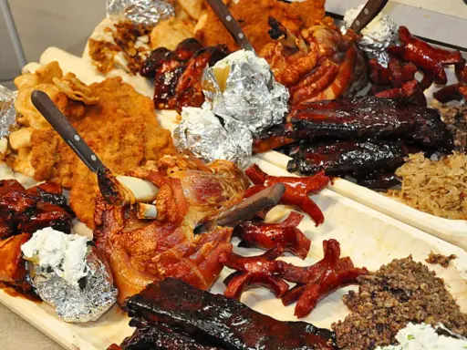 Gdzie zjeść golonkę? Najlepsze restauracje w Krakowie i Lublinie