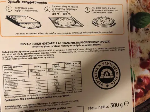 Pizza Guseppe z serem mozzarella i edamskim, gotowa do pieczenia. Instrukcja przygotowania na opakowaniu.