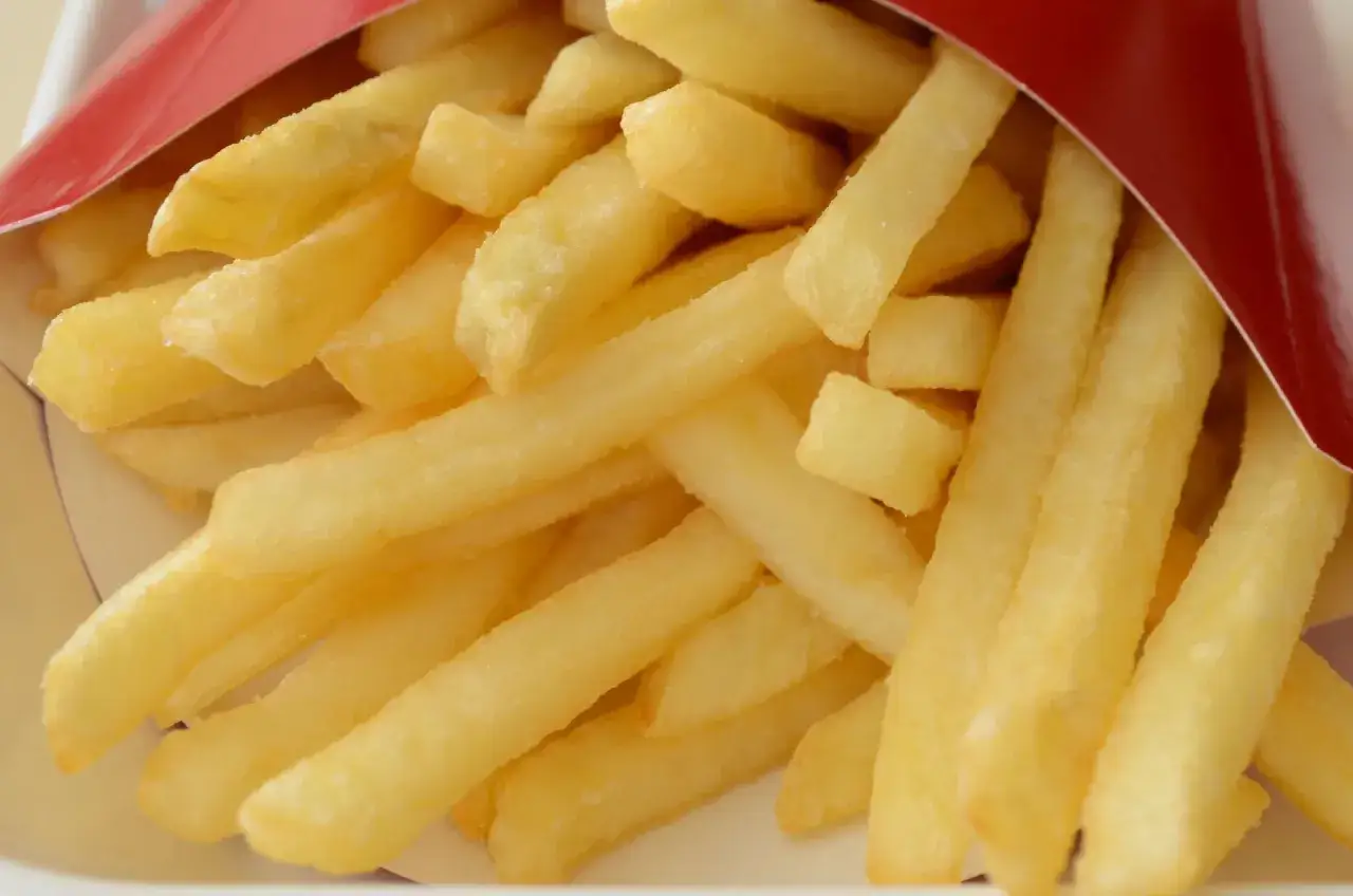 Zdjęcie Jak zrobić frytki z McDonald's w domu - idealne i chrupiące przepisy